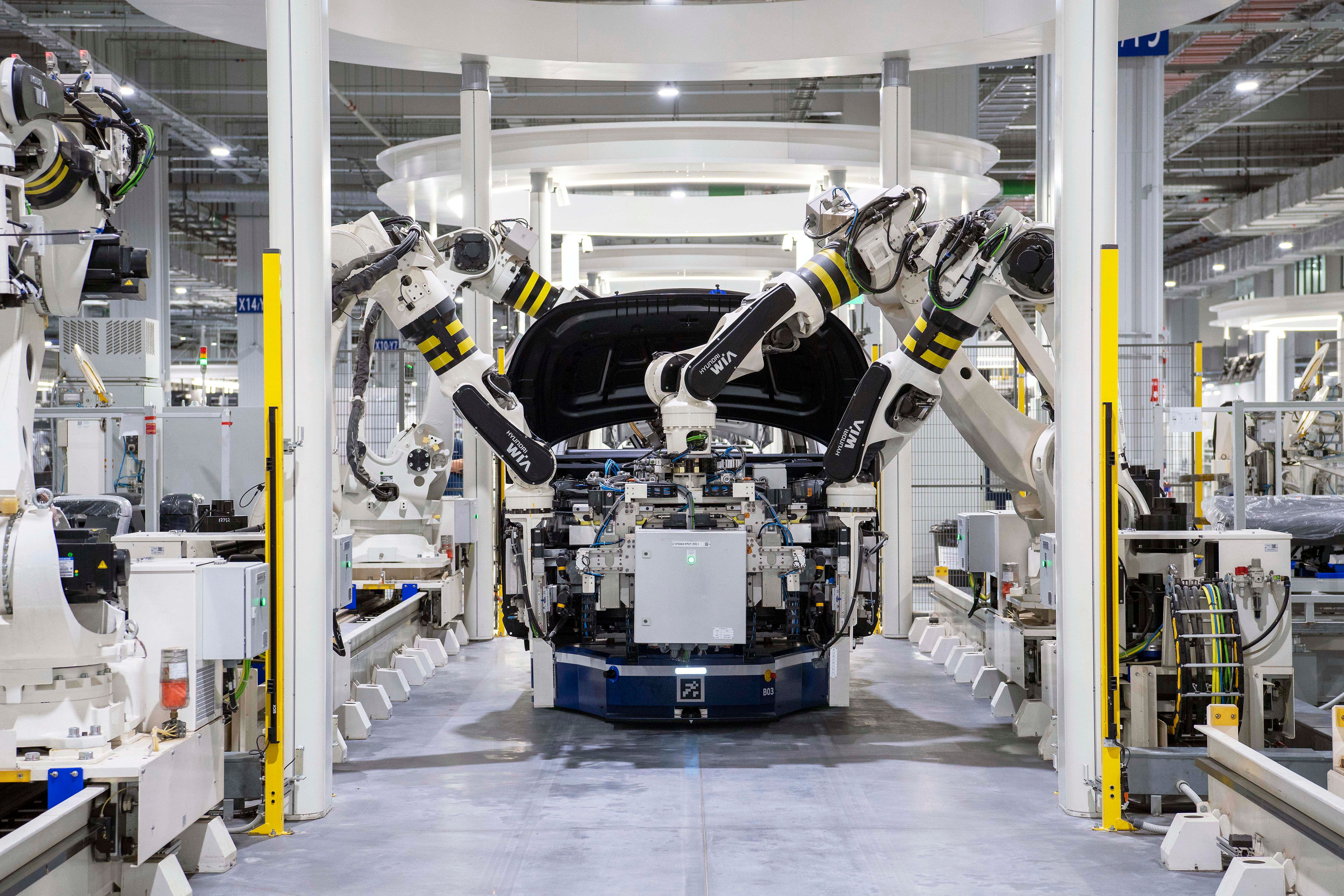 Ford AI Failure: Why Veteran Engineers Saved the Assembly Line