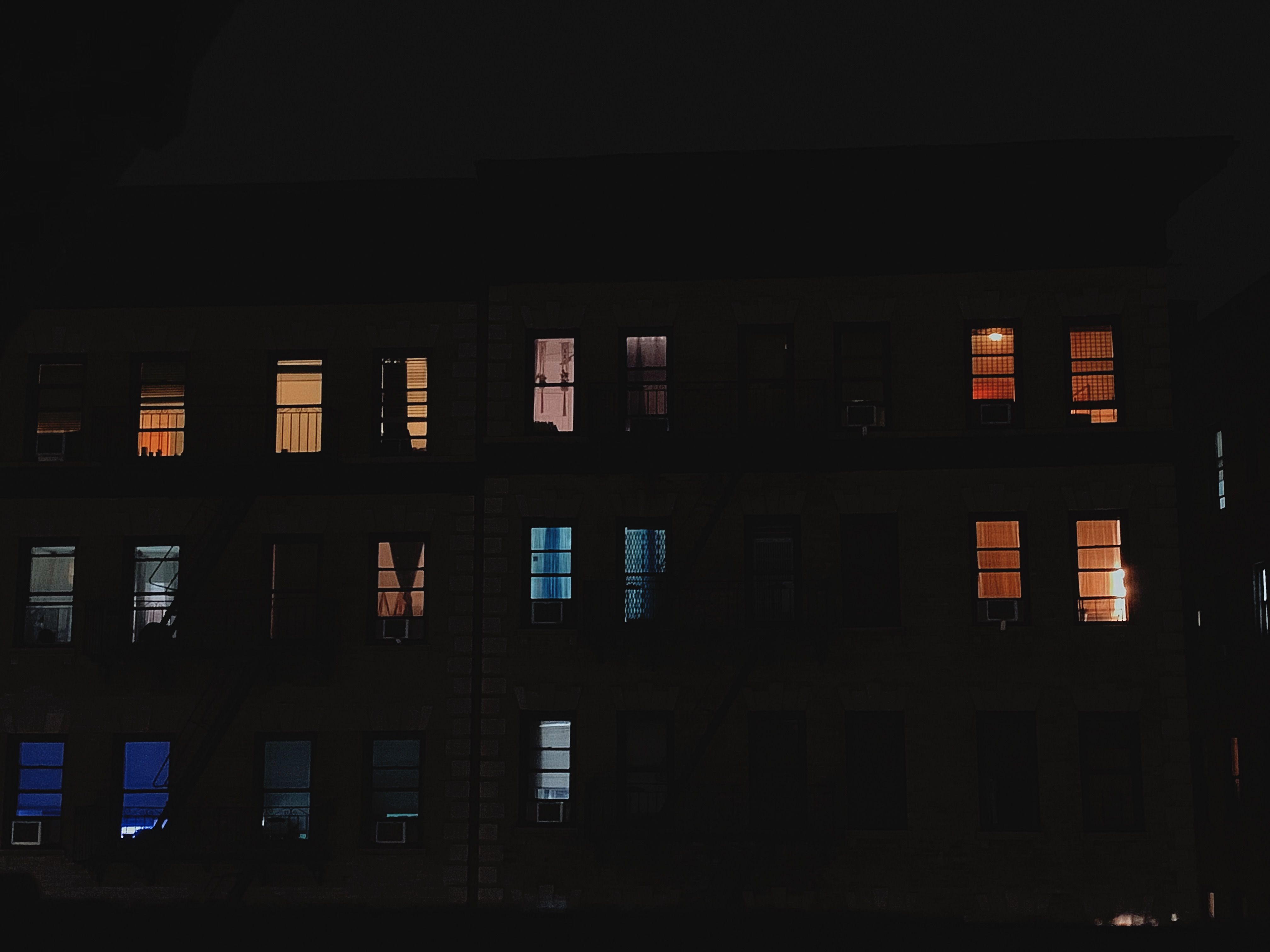 NYC Mandates AI Disclosure for Real Estate Listings